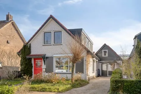 Vrijstaande woning te koop: Spoorstraat 9, Stationswijk en Industrieweg Olst