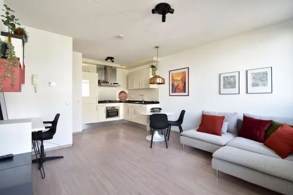 Home for rent: Spoorstraat, Station Breda
