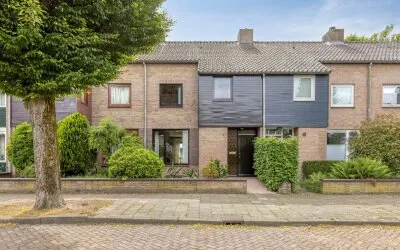Tussenwoning te koop: Spoorwaterlaan 43, Barrier Eindhoven