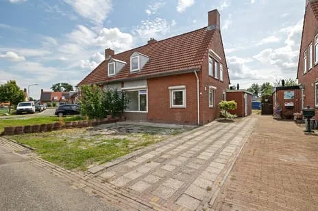 Twee-onder-één-kap te koop: Sportlaan 10, Nieuw-Buinen Oost Nieuw-Buinen