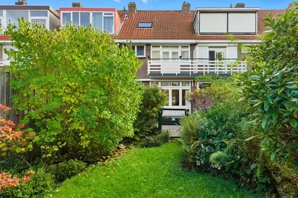 Tussenwoning te koop: Sportlaan 12, Vlaardingen