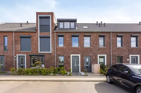Tussenwoning te koop: Sportlaan 19, Rusheuvel Oss