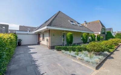 Vrijstaande woning te koop: Sportlaan 6, Almkerk west Almkerk