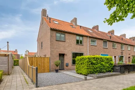 Hoekwoning te koop: Sportlaan 67, Emmeloord-Centrum-Centrum Oost Emmeloord