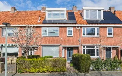 Tussenwoning te koop: Sportlaan 86, Babberspolder Noord Vlaardingen