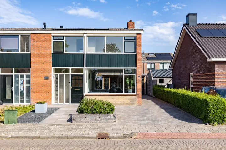 Twee-onder-één-kap te koop: Sportleane 12, Berltsum Zuid Berltsum