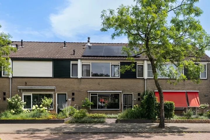 Tussenwoning te koop: Sportparklaan 12, Renswoude
