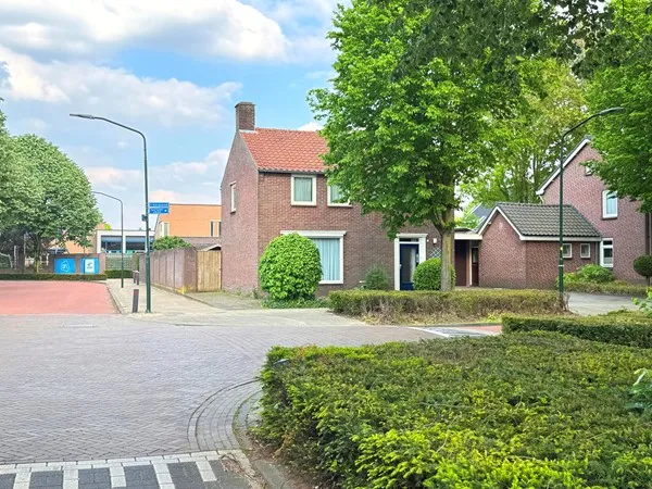 Twee-onder-één-kap te koop: Sportparkstraat 12, Bladel