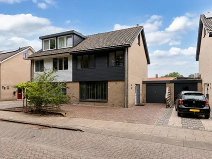 Tussenwoning te koop: Sportsingel 18, Bant-woonkern Bant