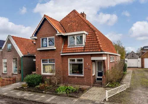 Twee-onder-één-kap te koop: Sportterreinstraat 104, Wildervank Wildervank