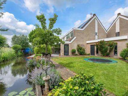 Tussenwoning te koop: Spreeuwendaal 16, Zuidplas Dalen Nieuwerkerk A/D Ijssel