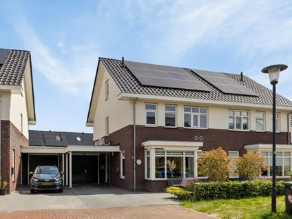 Tussenwoning te koop: Spurrie 13, Verspreide huizen Beilen Beilen