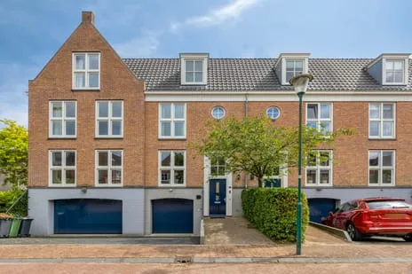 Tussenwoning te koop: St. Annahof 5, Soest Midden Soest