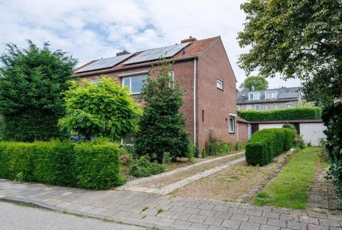 Twee-onder-één-kap te koop: St. Antoniusstraat 35, Mook Mook