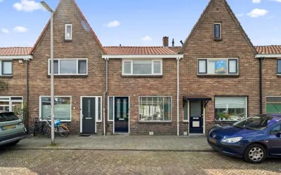 Tussenwoning te koop: St.-Bonifaciusstraat 33, Elinkwijk en omgeving Utrecht