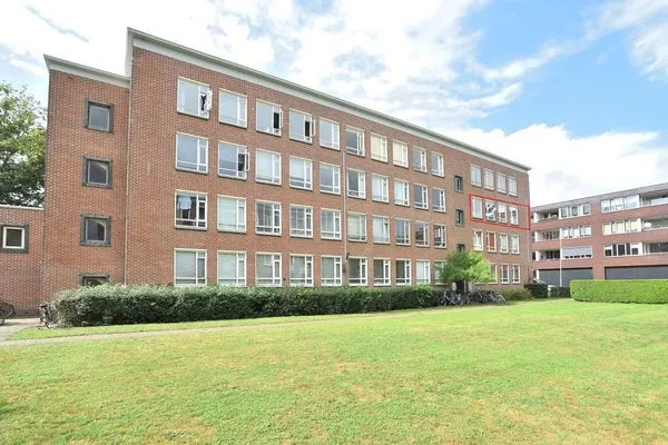 Woning te huur: St. Ignatiusstraat, Brabantpark Breda