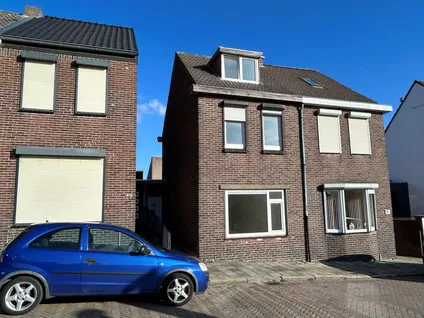 Tussenwoning te koop: St. Jansstraat 79, Hoensbroek-Centrum Hoensbroek