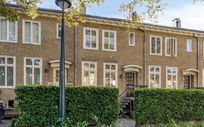 Terraced house for sale: St Jansweg 21, Tuindorp Eindhoven
