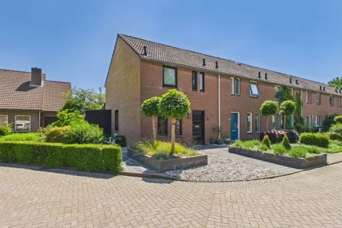 Hoekwoning te koop: St. Katrijnstraat 17, Kern Zuiddorpe Zuiddorpe