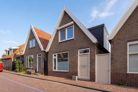 Vrijstaande woning te koop: St Lambertusstraat 6, Volendam-Oude kom Volendam