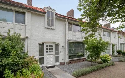 Tussenwoning te koop: St Norbertuslaan 17, Sintenbuurt Eindhoven