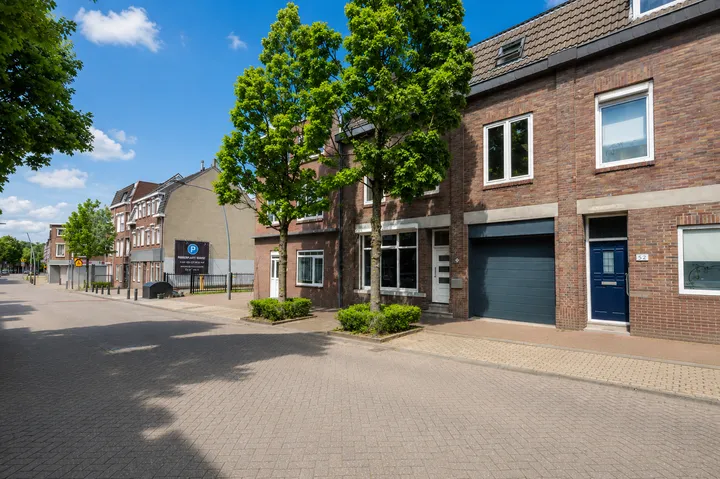 Tussenwoning te koop: St.Pieterstraat 54, Chevremont Kerkrade