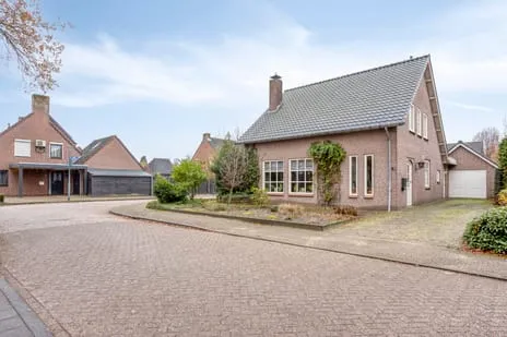 Detached house for sale: St.-Janstraat 46, Elsendorp Elsendorp
