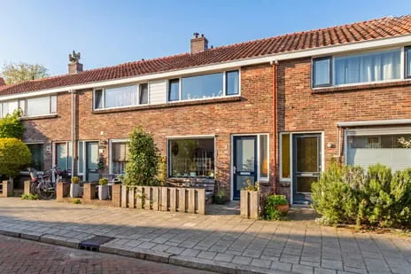 Tussenwoning te koop: St.-Winfridusstraat 14, Utrecht