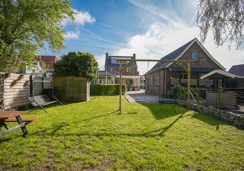 Vrijstaande woning te koop: St. Josephstraat 4, Kern Beneden-Leeuwen Beneden-Leeuwen
