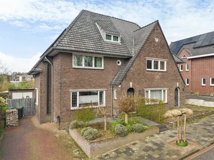 Twee-onder-één-kap te koop: St. Josephstraat 5, De Dem en omgeving Hoensbroek