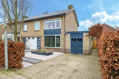 Hoekwoning te koop: St. Willibrordusstraat 15, Kern Herveld Herveld