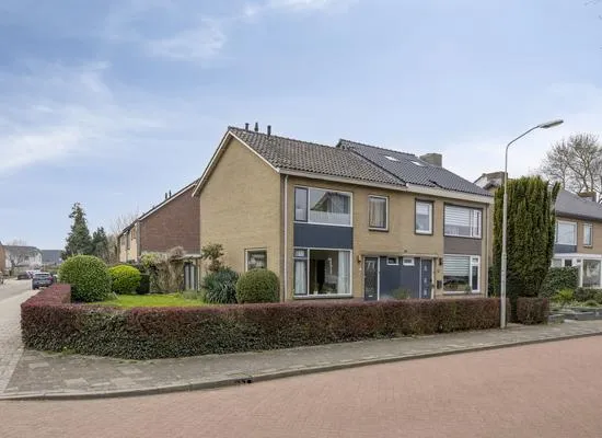 Hoekwoning te koop: St. Willibrordusstraat 9, Kern Herveld Herveld