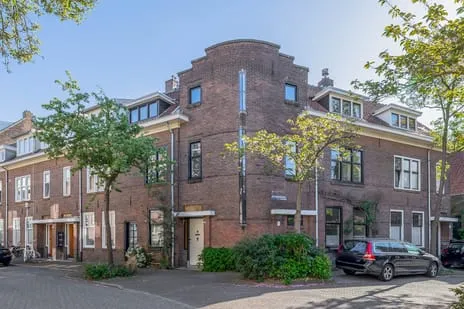 Tussenwoning te koop: St Catharinastraat 42, Bergen Eindhoven