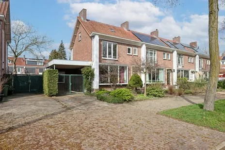 Hoekwoning te koop: St Claralaan 8, Rapelenburg Eindhoven