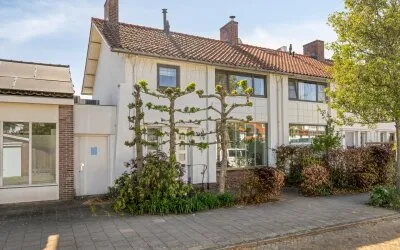 Tussenwoning te koop: St Gertrudislaan 38, Sintenbuurt Eindhoven