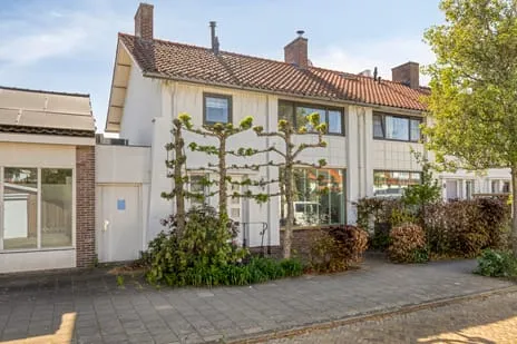 Tussenwoning te koop: St Gertrudislaan 38, Sintenbuurt Eindhoven