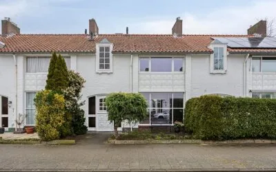 Tussenwoning te koop: St Gertrudislaan 9, Sintenbuurt Eindhoven