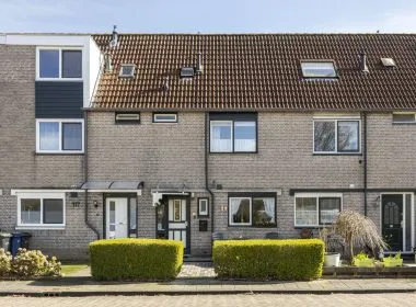 Tussenwoning te koop: Staakmolenstraat 119, Molenbuurt Oost Almere