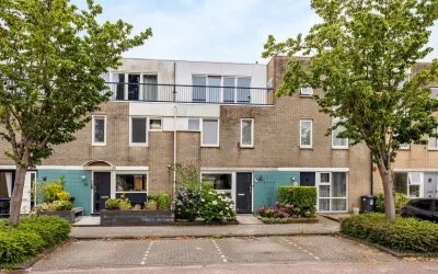 Tussenwoning te koop: Staalblauw 97, Rokkeveen-Oost Zoetermeer