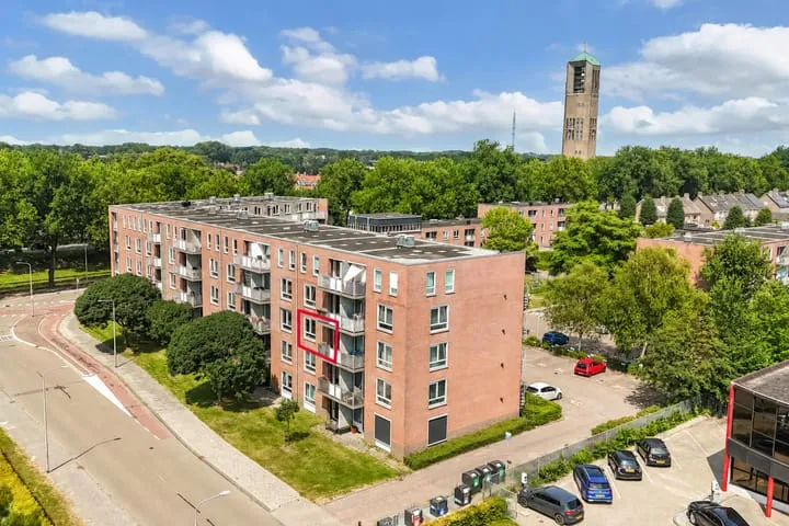 Appartement te koop: Staalstraat 124, Emmeloord-Centrum-Tussen Gracht en Vaart Emmeloord