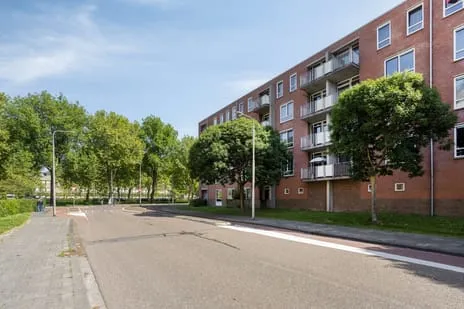 Appartement te koop: Staalstraat 132, Emmeloord-Centrum-Tussen Gracht en Vaart Emmeloord