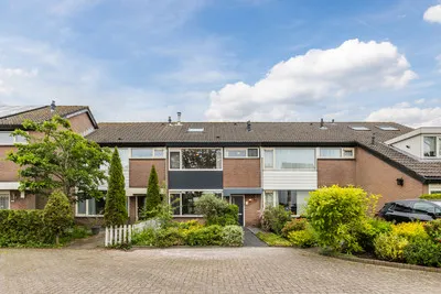 Tussenwoning te koop: Stadhouderslaan 25, Montfoort Montfoort