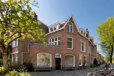 Tussenwoning te koop: Stadhouderslaan 99, Wilhelminapark en omgeving Utrecht