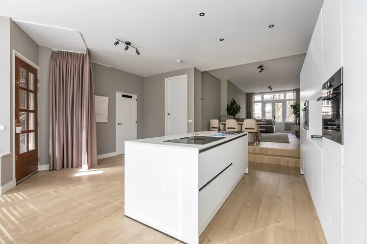 Appartement te koop: Stadhoudersweg 105A, Rotterdam