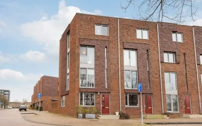 Hoekwoning te koop: Stadskade 198, De Haven Apeldoorn