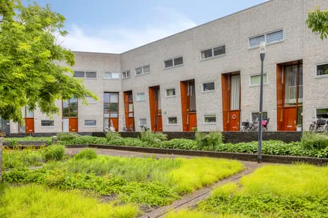 Tussenwoning te koop: Stadskade 304, De Haven Apeldoorn
