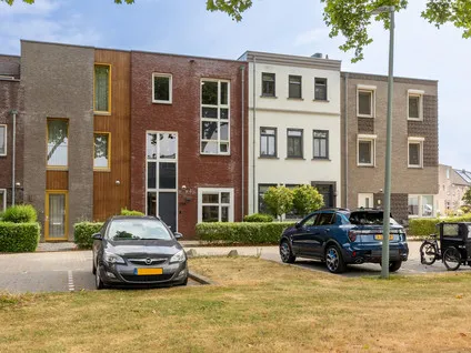 Tussenwoning te koop: Stadspolderring 208, Dordrecht