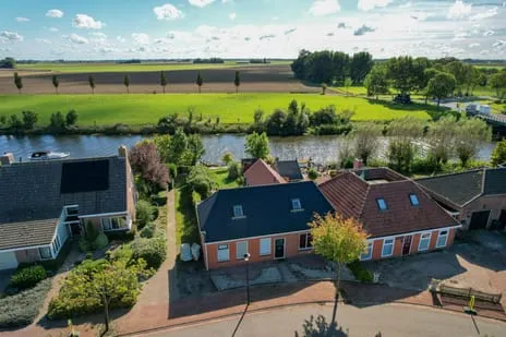 Twee-onder-één-kap te koop: Stadsweg 12, Lauwerzijl Lauwerzijl