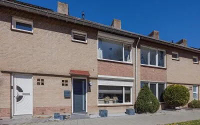 Tussenwoning te koop: Stadsweg 41, Geertruidenberg