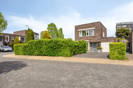 Twee-onder-één-kap te koop: Stagfok 8, Paradijssel Capelle Aan Den Ijssel